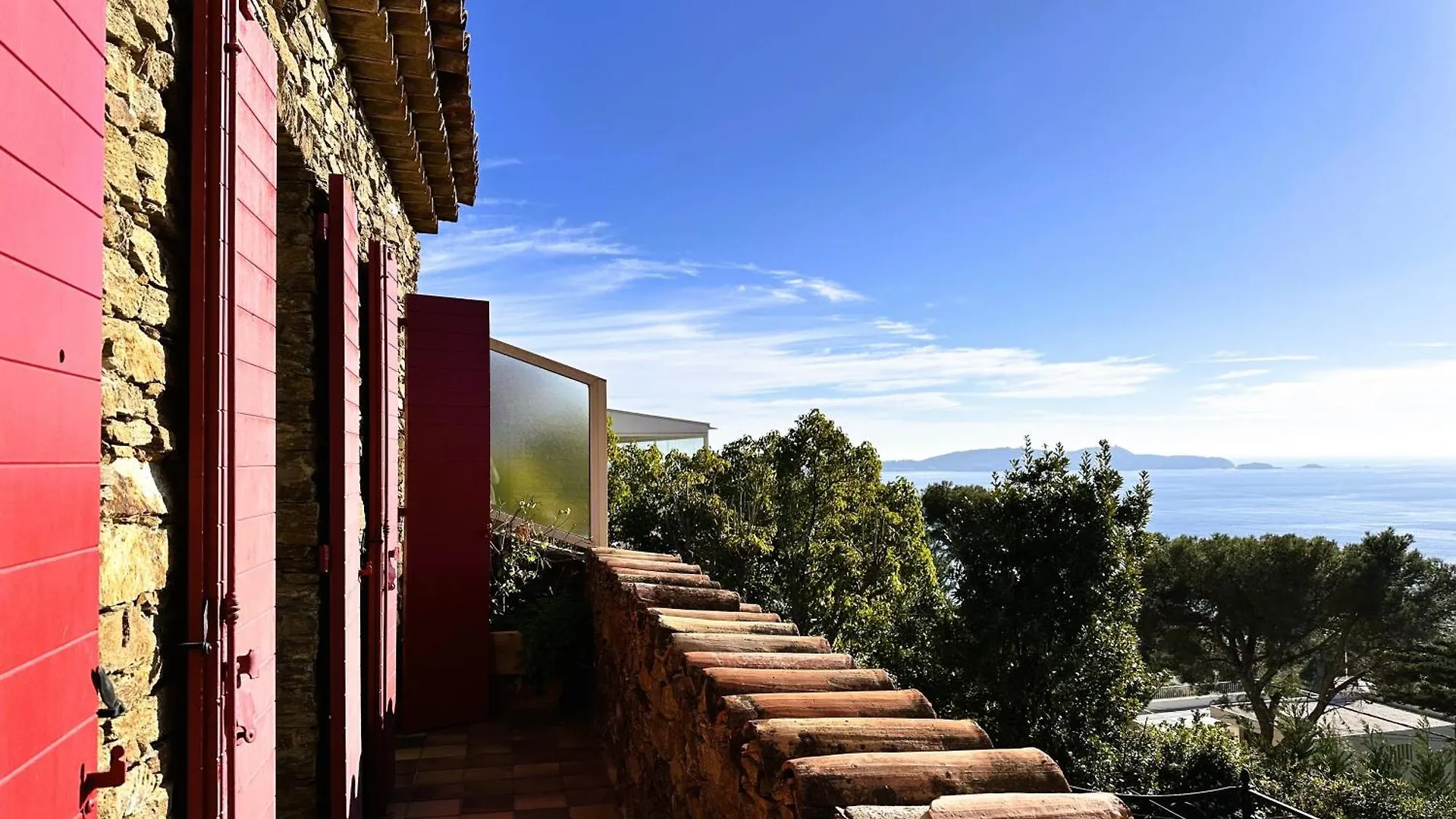 Villa Serena Climatisee Pour 8 Personnes Avec Piscine Privee Et Vue Mer A Carqueiranne