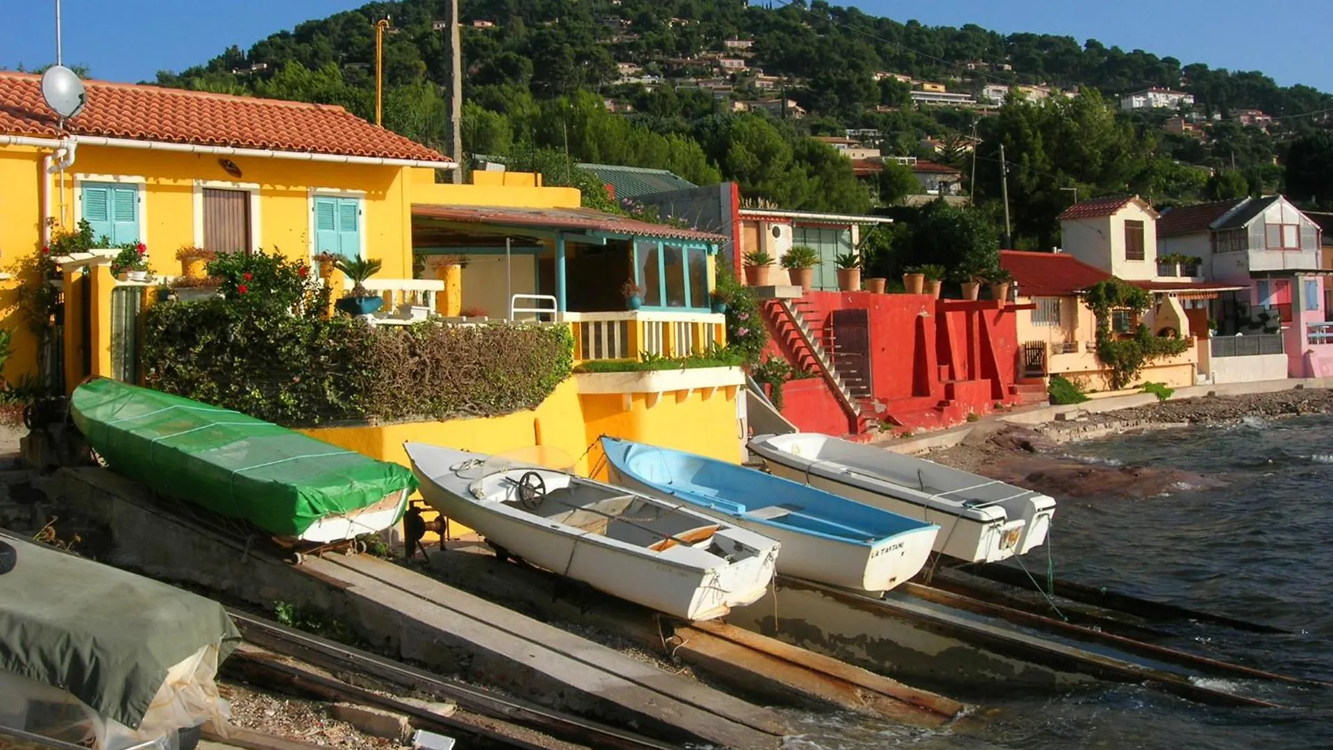 Villa Serena Climatisee Pour 8 Personnes Avec Piscine Privee Et Vue Mer A Carqueiranne