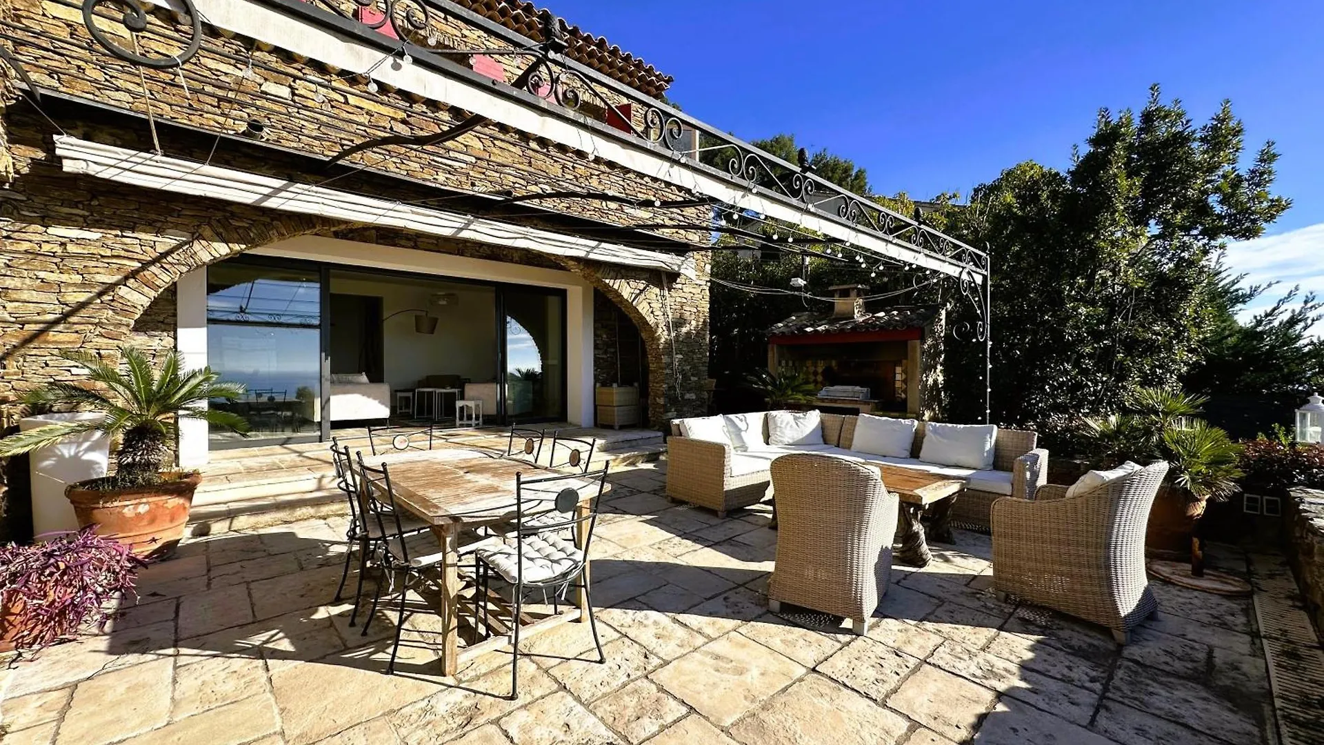 Villa Serena Climatisee Pour 8 Personnes Avec Piscine Privee Et Vue Mer A Carqueiranne