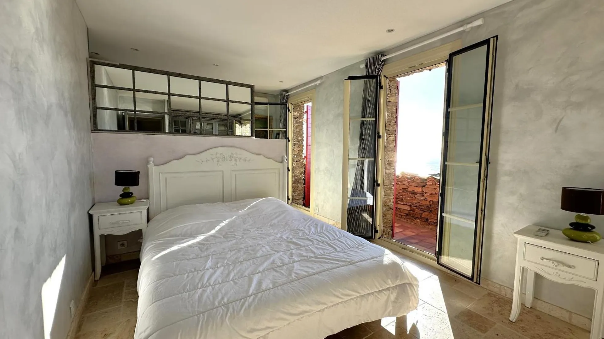 Villa Serena Climatisee Pour 8 Personnes Avec Piscine Privee Et Vue Mer A Carqueiranne France