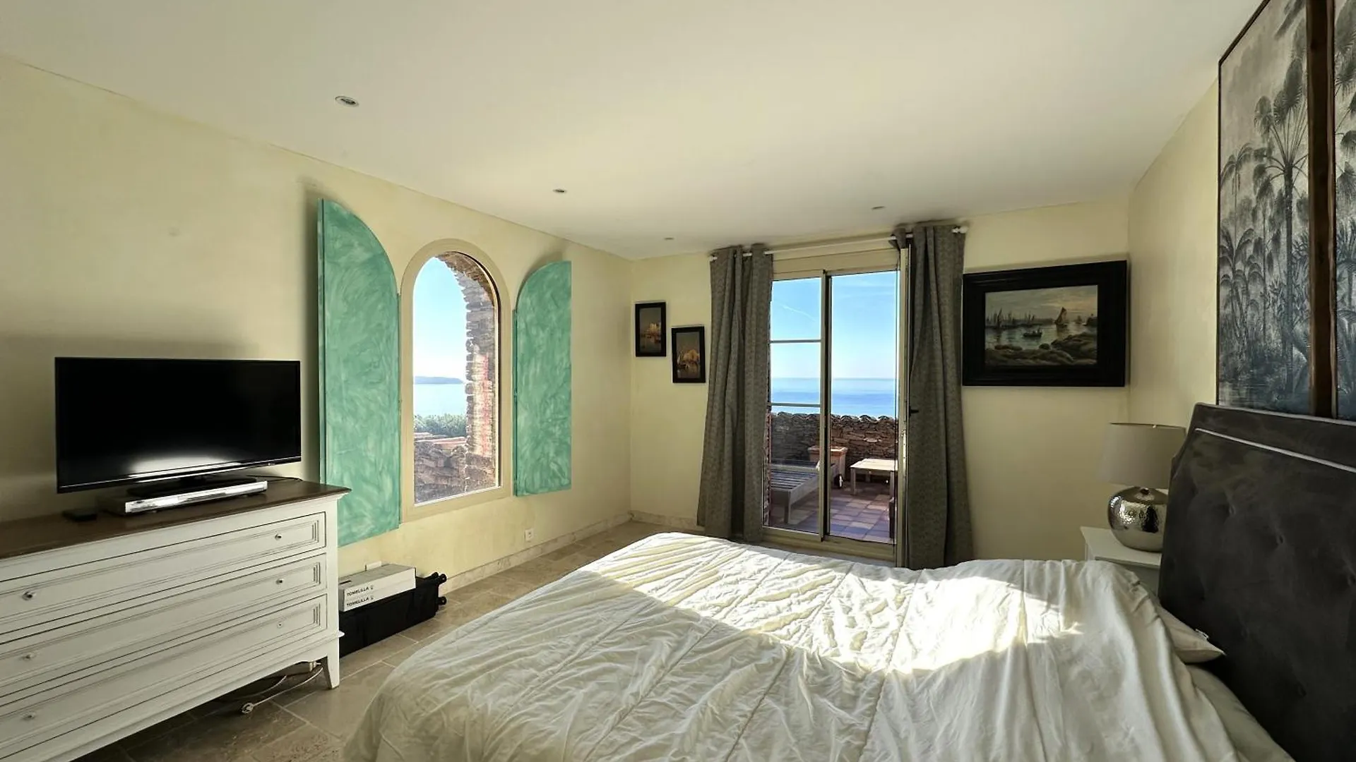Villa Serena Climatisee Pour 8 Personnes Avec Piscine Privee Et Vue Mer A Carqueiranne 0*,  Frankrijk