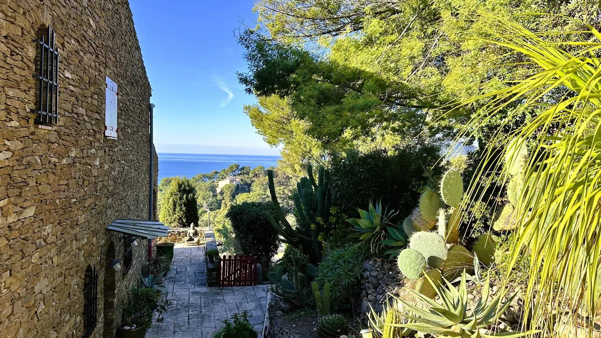 Villa Serena Climatisee Pour 8 Personnes Avec Piscine Privee Et Vue Mer A Carqueiranne